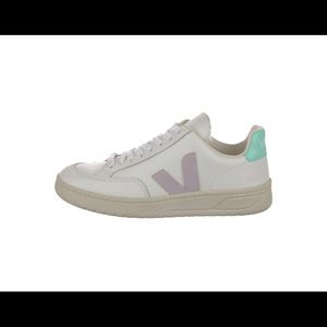 Veja V-12 Sneakers